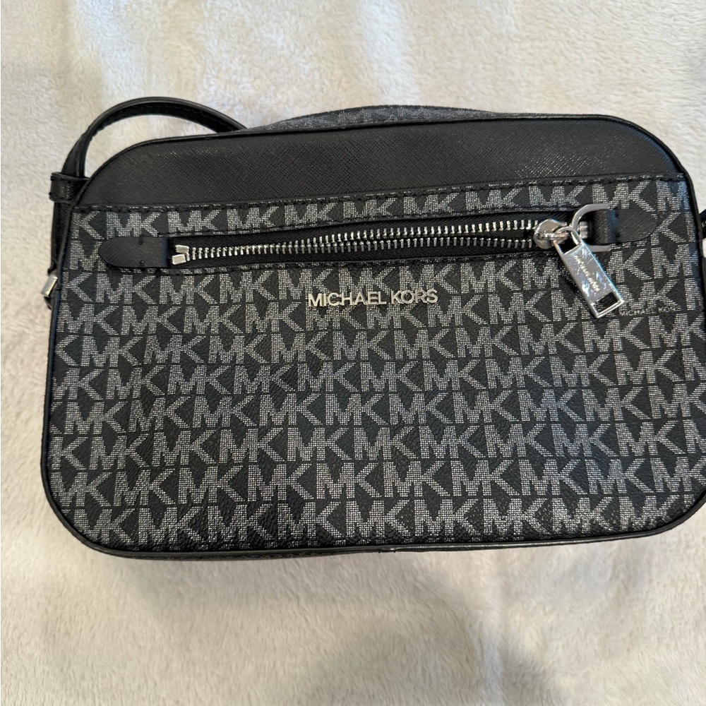 Michael Kors Black and Gray Woman’s Crossbody Bag